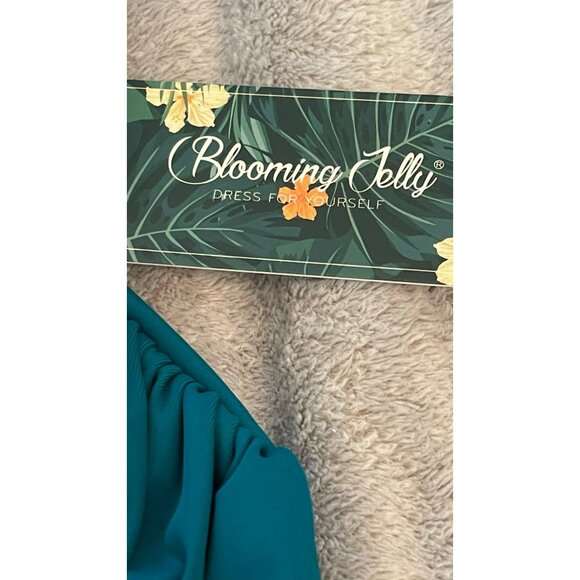 Blooming Jelly Large Green Monokini Bathing Suit NWT - Picture 5 of 6